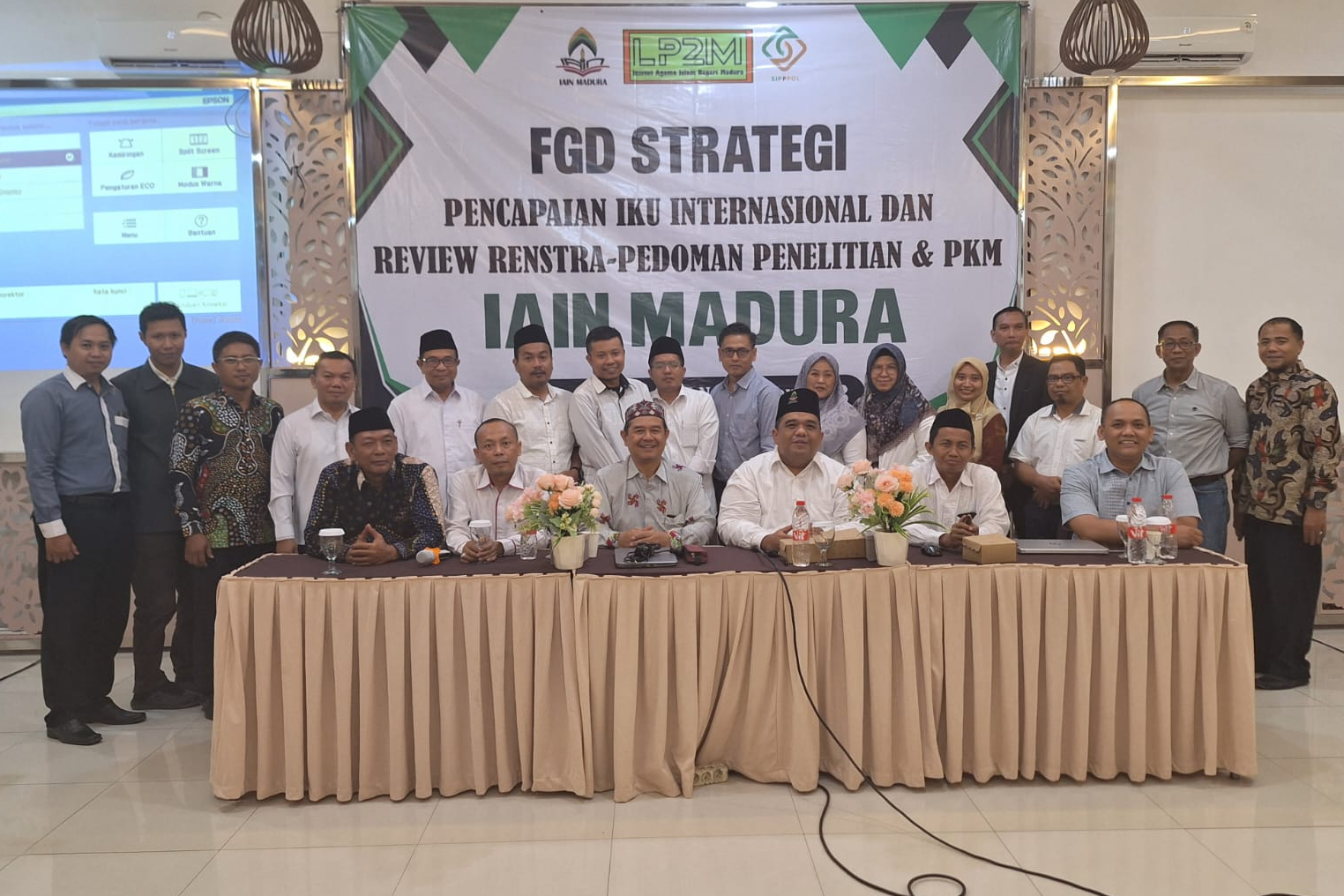 FGD LP2M IAIN Madura: Membahas Strategi Pencapaian IKU Internasional dan Review Renstra-Pedoman Penelitian & PKM